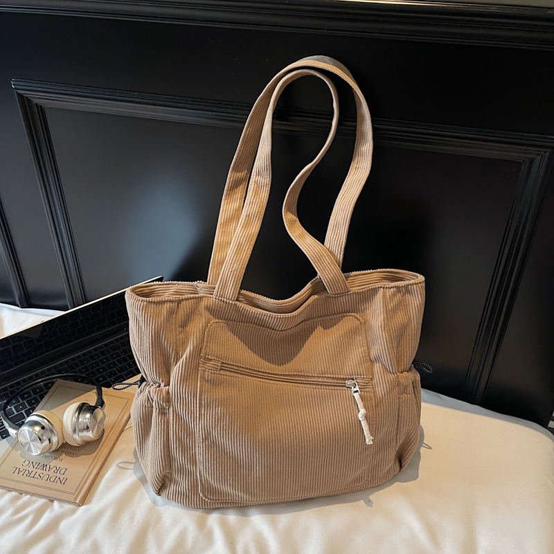 Women's kakhi corduroy tote bag with zipper and slouchy pockets